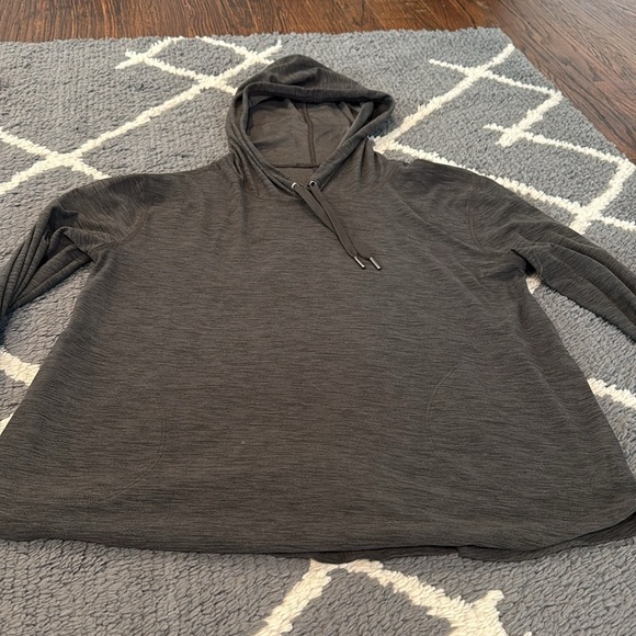 Old Navy Active Breathe On Hoodie - Picture 4 of 8